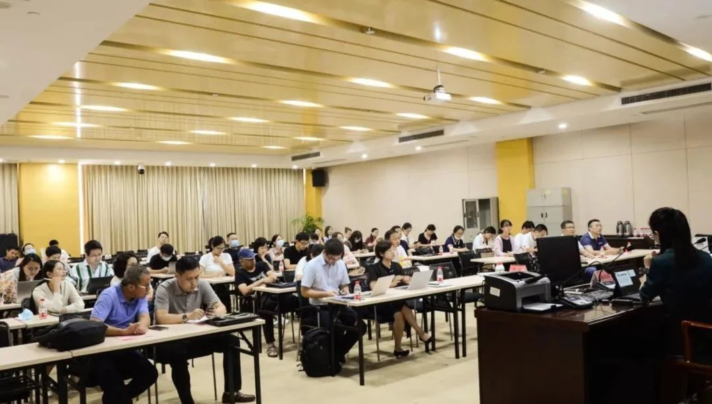 朱寶莉赴中國計量大學(xué)法學(xué)院授課——中國專利獎申報策略與分析